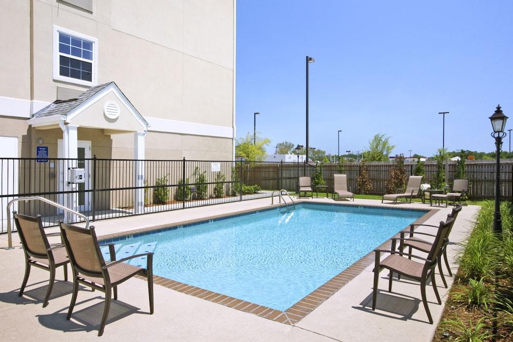 Microtel Inn And Suites Baton Rouge Airport Buitenkant foto